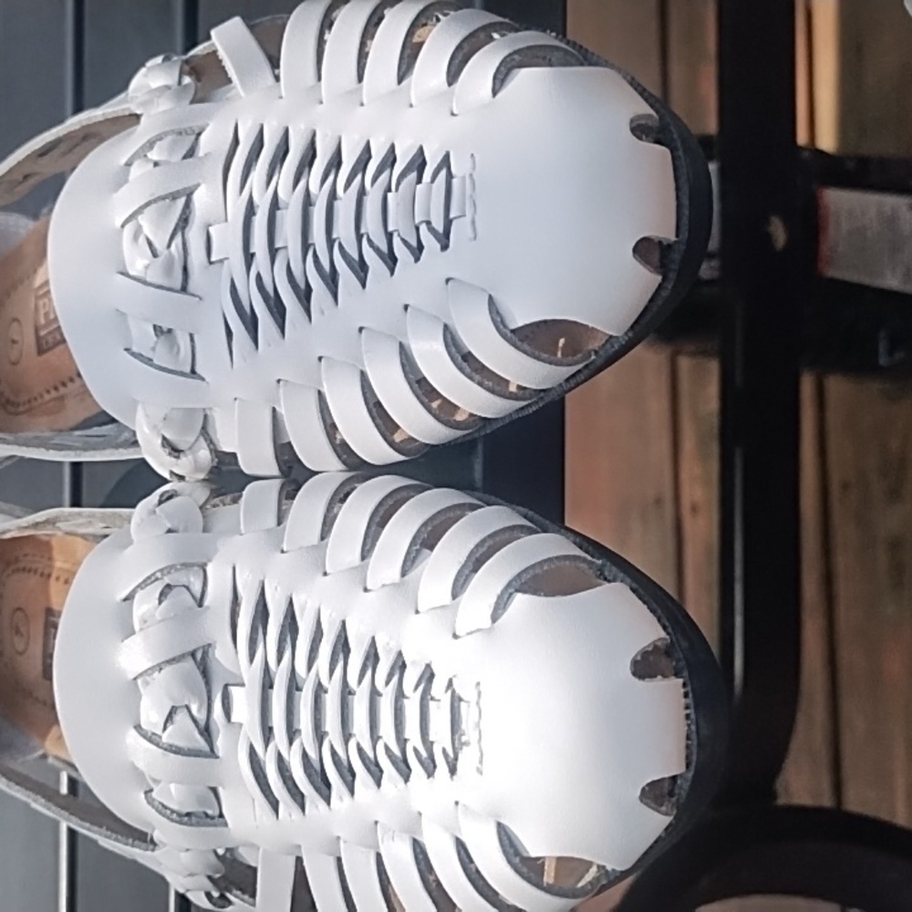 Predictions White Woven Flats - Picture 3 of 6